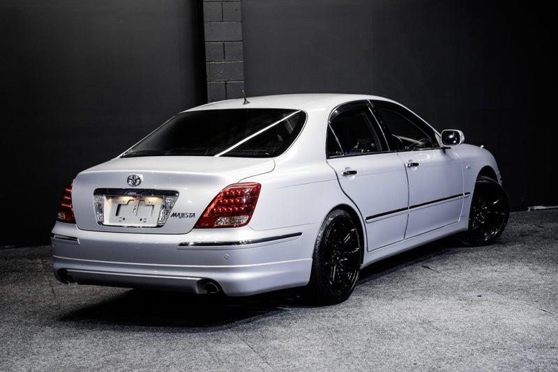 2005 Toyota Crown