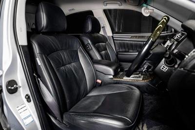 2005 Toyota Crown - Thumbnail