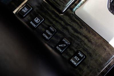 2005 Toyota Crown - Thumbnail