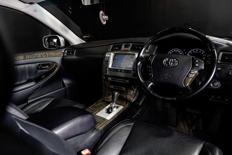2005 Toyota Crown