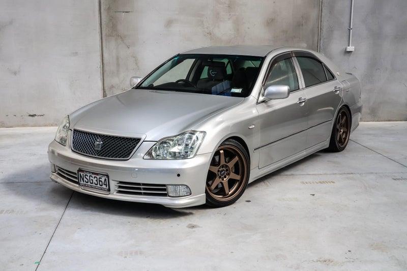 2004 Toyota Crown