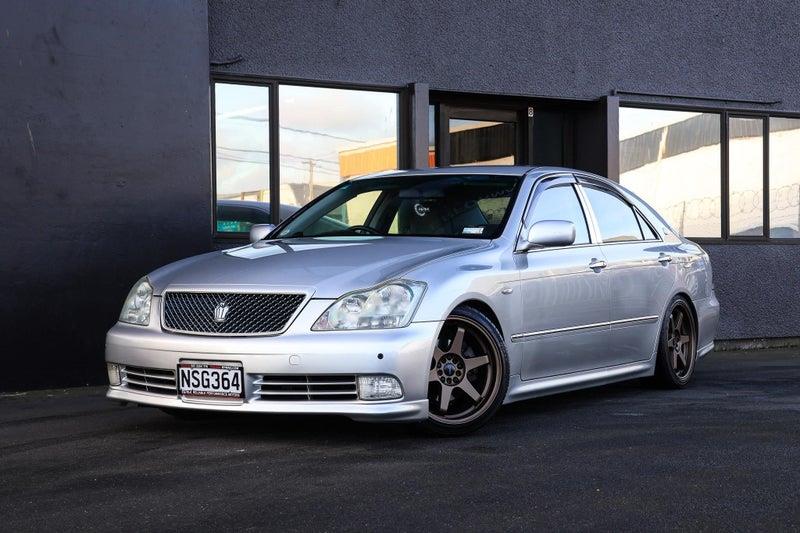 2004 Toyota Crown