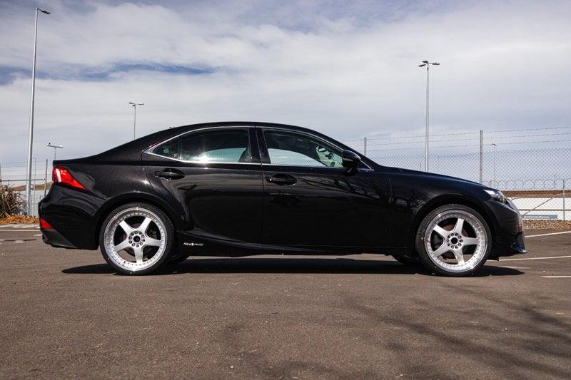 2014 Lexus IS 300h