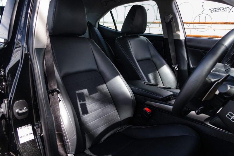 2014 Lexus IS 300h