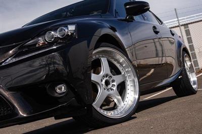 2014 Lexus IS 300h - Thumbnail