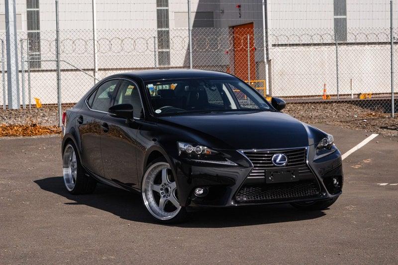 2014 Lexus IS 300h