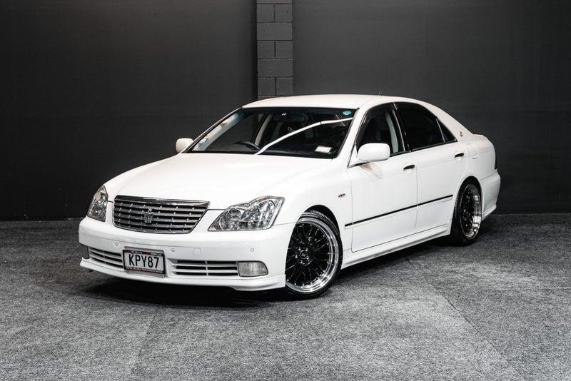 2004 Toyota Crown