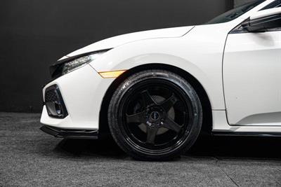 2019 Honda Civic - Thumbnail