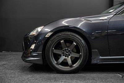 2016 Toyota 86 - Thumbnail