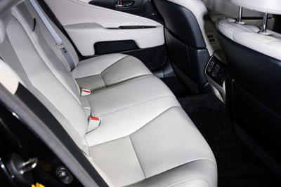 2012 Lexus LS 460 - Thumbnail