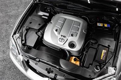 2004 Toyota Crown - Thumbnail