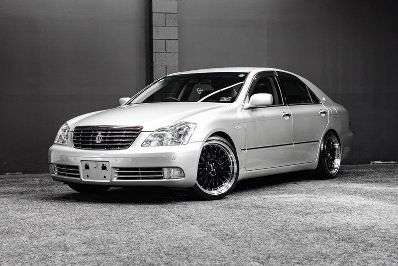 2004 Toyota Crown