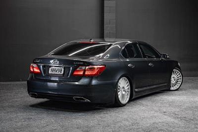 2011 Lexus LS 460 - Thumbnail