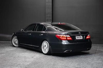 2011 Lexus LS 460 - Thumbnail