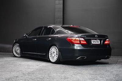 2011 Lexus LS 460 - Thumbnail