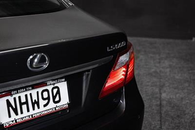 2011 Lexus LS 460 - Thumbnail