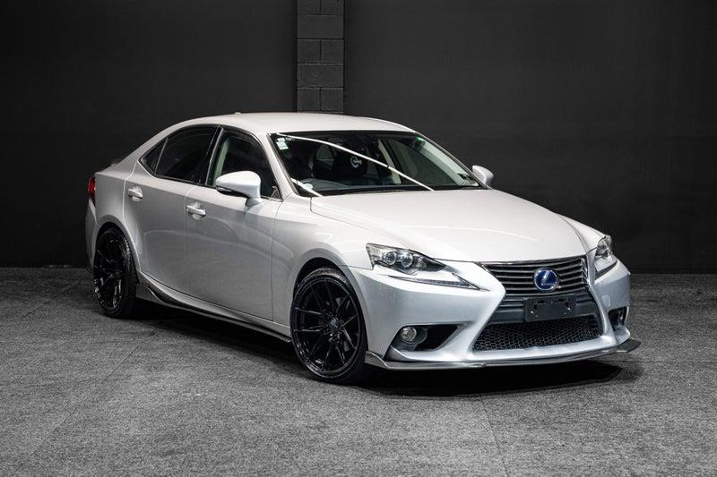 2013 Lexus IS 300h