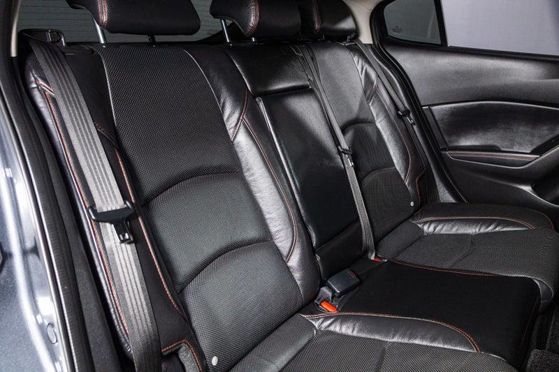 2014 Mazda Axela