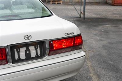 2003 Toyota Crown - Thumbnail