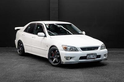 2001 Toyota Altezza - Thumbnail
