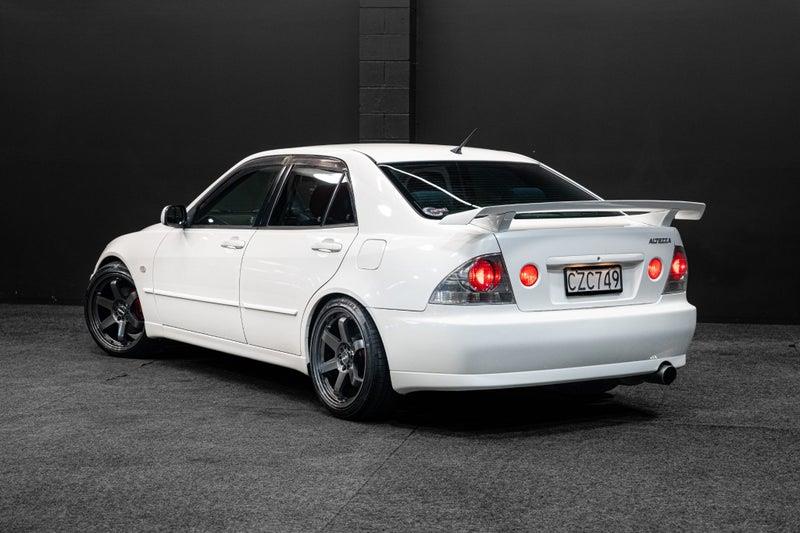 2001 Toyota Altezza