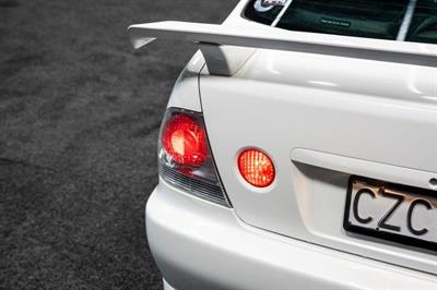 2001 Toyota Altezza - Thumbnail