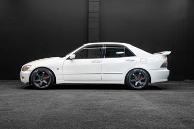 2001 Toyota Altezza - Thumbnail