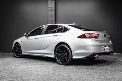 2018 Holden Commodore - Thumbnail