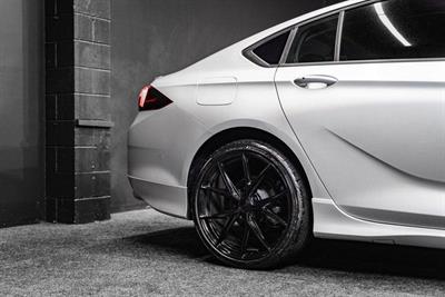 2018 Holden Commodore - Thumbnail