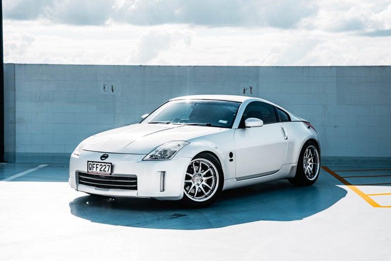 2005 Nissan Fairlady