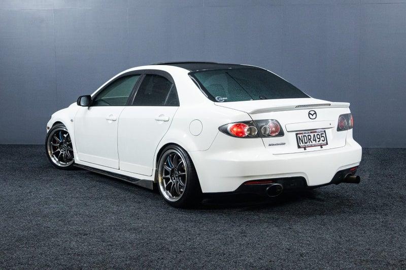 2005 Mazda Atenza