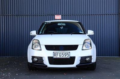 2009 Suzuki Swift - Thumbnail