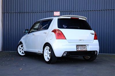 2009 Suzuki Swift - Thumbnail