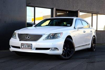 2008 Lexus LS 460 - Thumbnail