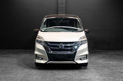 2017 Nissan Serena - Thumbnail