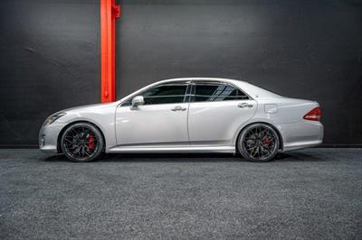 2008 Toyota Crown - Thumbnail