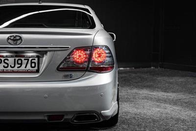 2009 Toyota Crown - Thumbnail