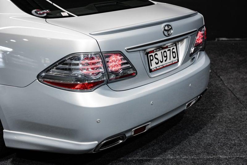 2009 Toyota Crown