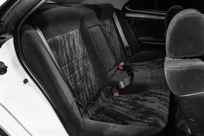 1999 Nissan Laurel - Thumbnail