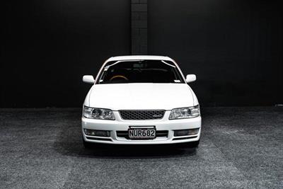 1999 Nissan Laurel - Thumbnail