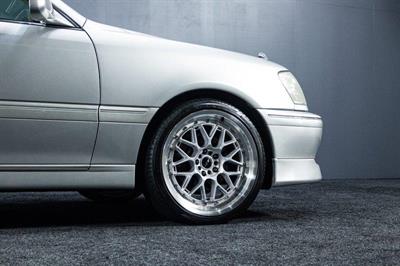 1999 Toyota Crown - Thumbnail