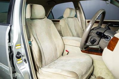1999 Toyota Crown - Thumbnail