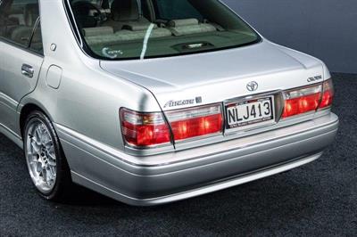 1999 Toyota Crown - Thumbnail