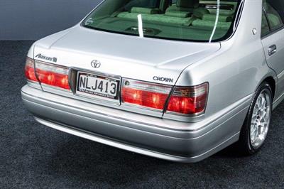 1999 Toyota Crown - Thumbnail