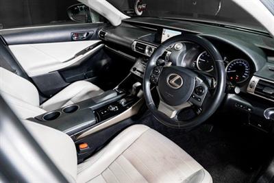 2013 Lexus IS 350 - Thumbnail