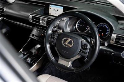2013 Lexus IS 350 - Thumbnail