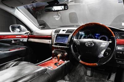 2012 Lexus LS 460 - Thumbnail