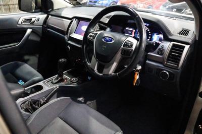 2018 Ford Everest - Thumbnail