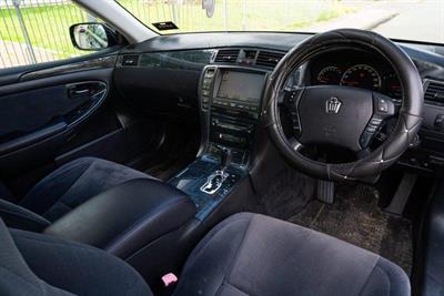 2005 Toyota Crown - Thumbnail