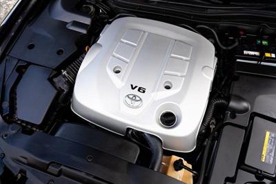 2005 Toyota Crown - Thumbnail